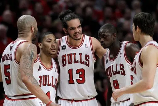 Bulls sufre, pero gana segundo de la serie a Pacers