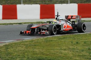 Checo fue séptimo en Montmeló; Guti noveno