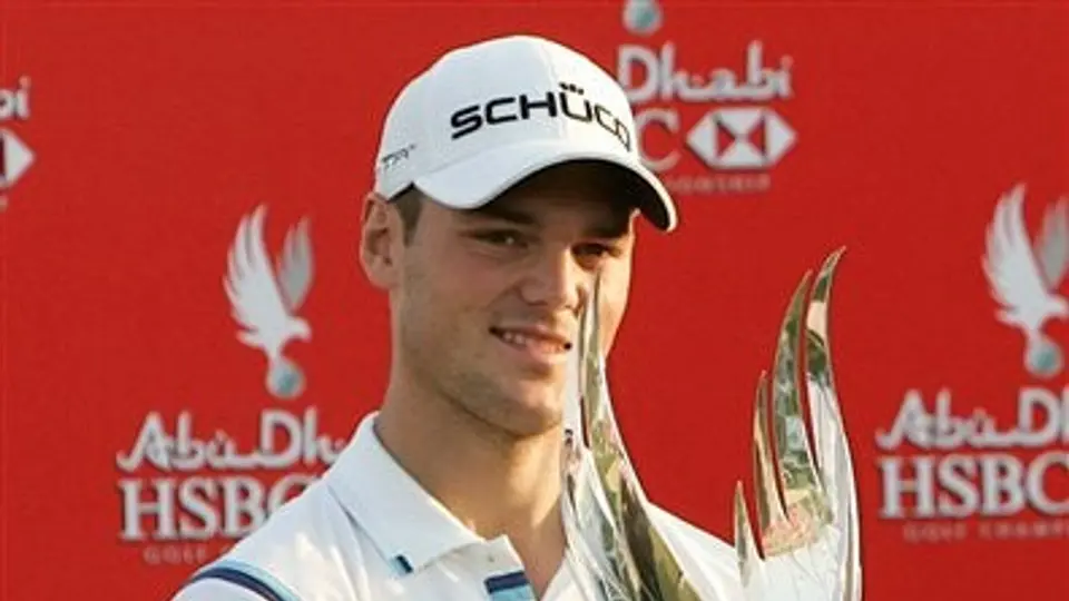 Kaymer gana en Abu Dhabi y pasa a Woods en el ranking