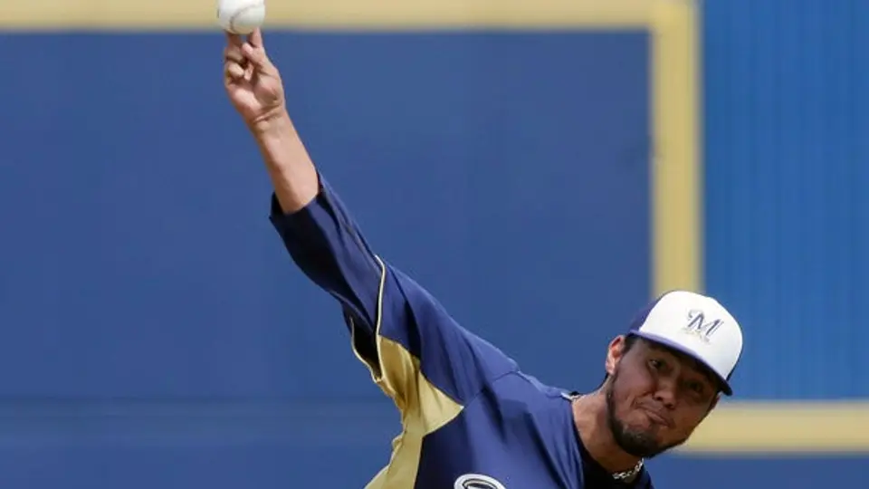 Yovani Gallardo abrirá juego inaugural con Milwaukee