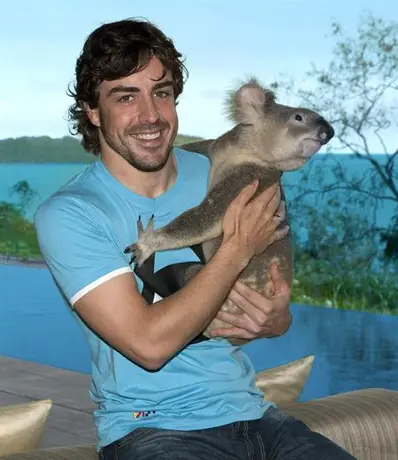 Fernando Alonso convive con Koala