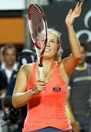 Wozniacki, semifinalista en Roma tras vencer a Jankovic