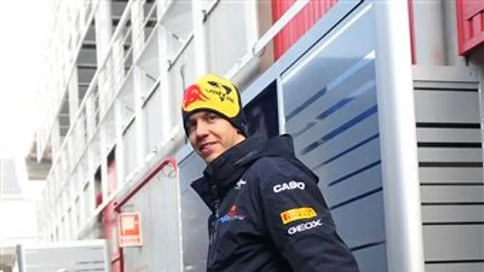 Vettel renueva contrato con Red Bull hasta 2014