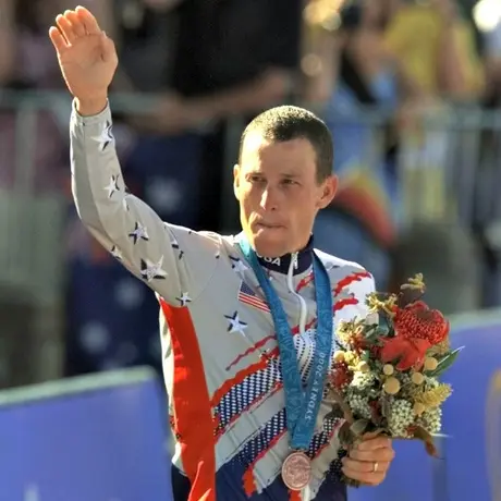 COI quita a Armstrong medalla conseguida en Sydney