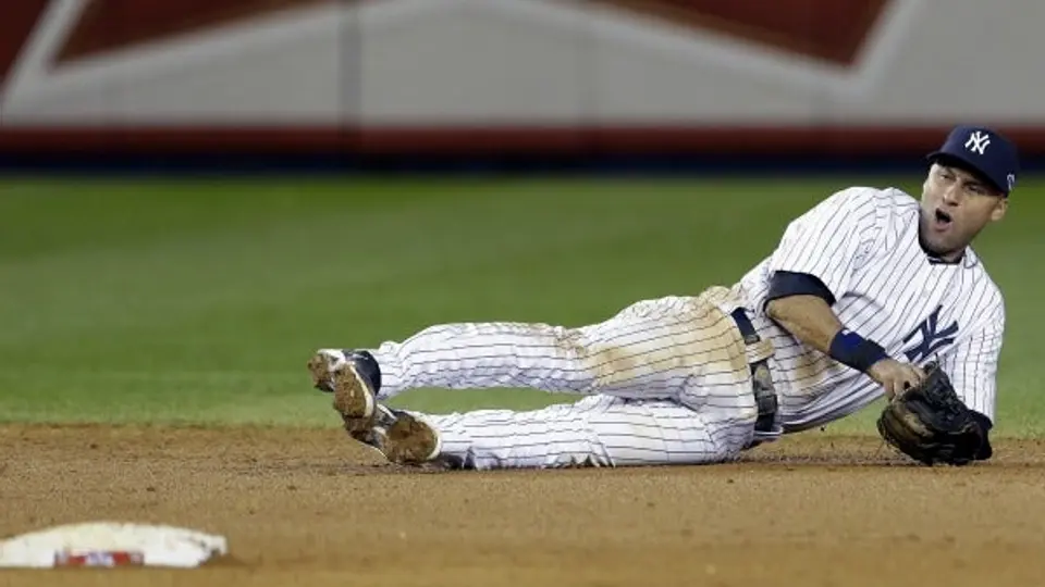 Derek Jeter regresa a los entrenamientos de Yanquis