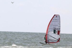 México gana dos platas y un bronce en competencias de Vela