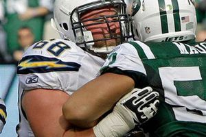 Árbitros de la NFL detectarán síntomas de conmoción cerebral