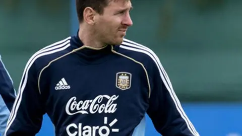 Reloj diseñado por Messi será subastado