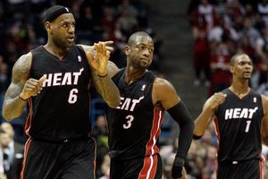 Wade lidera al Heat para vencer a los Bucks