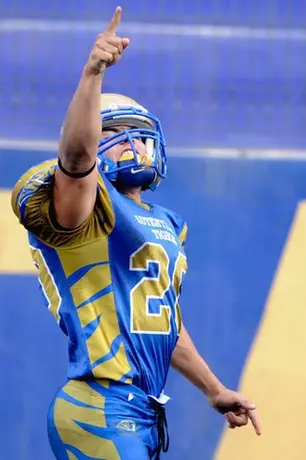 Tigres de Intermedia conservan el liderato