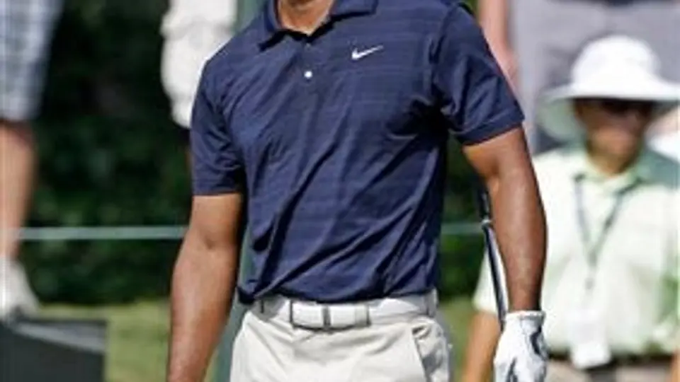 Woods se retira del Players Championship tras 9 hoyos
