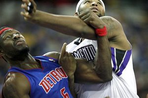 Stuckey y Gordon lideran triunfo de Detroit 99-94 ante Sacramento