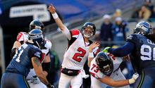 Atlanta alcanza playoffs tras vencer 34-18 a Seattle