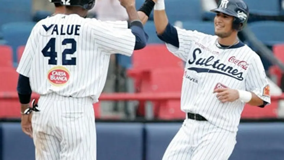 Arranca la miniserie con Sultanes contra Acereros
