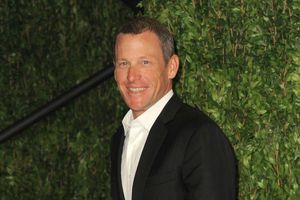 UCI cubrió un positivo de Armstrong según medios franceses