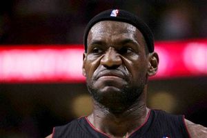 Cavs, sin LeBron, vencen a Celtics y el Heat gana el primero de la campaña