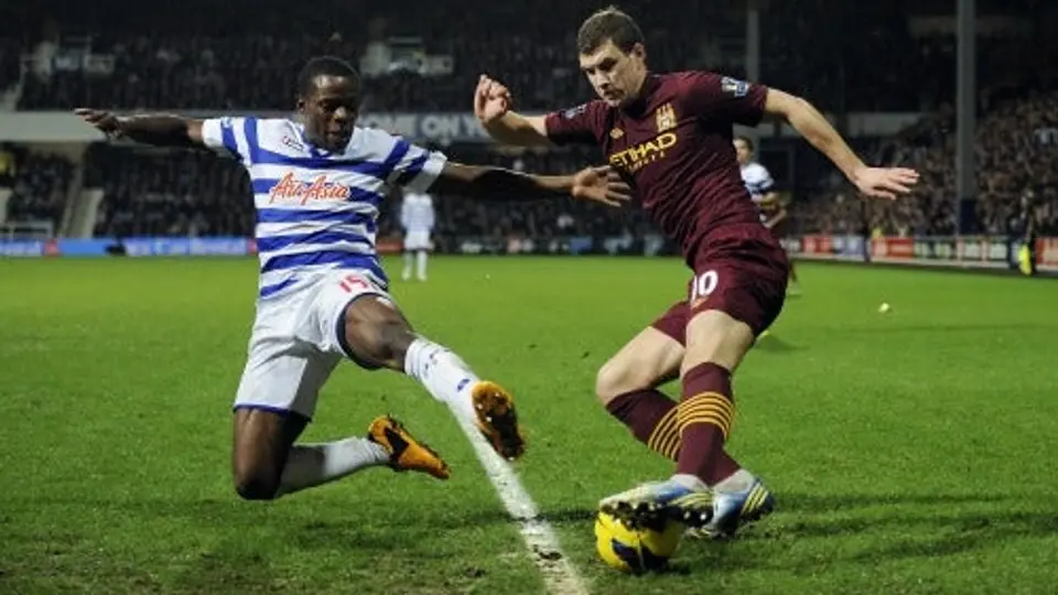 Sin Balotelli, Manchester City rescata empate