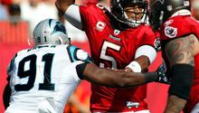 Freeman brilla en triunfo de Tampa Bay 31-16 sobre Carolina