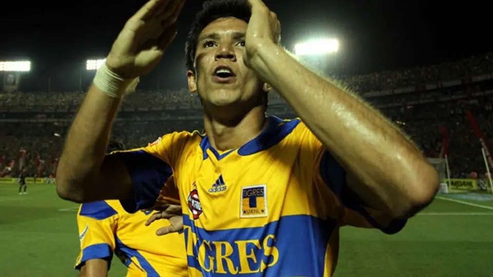 Oficializan llegada de Jesús Molina al América