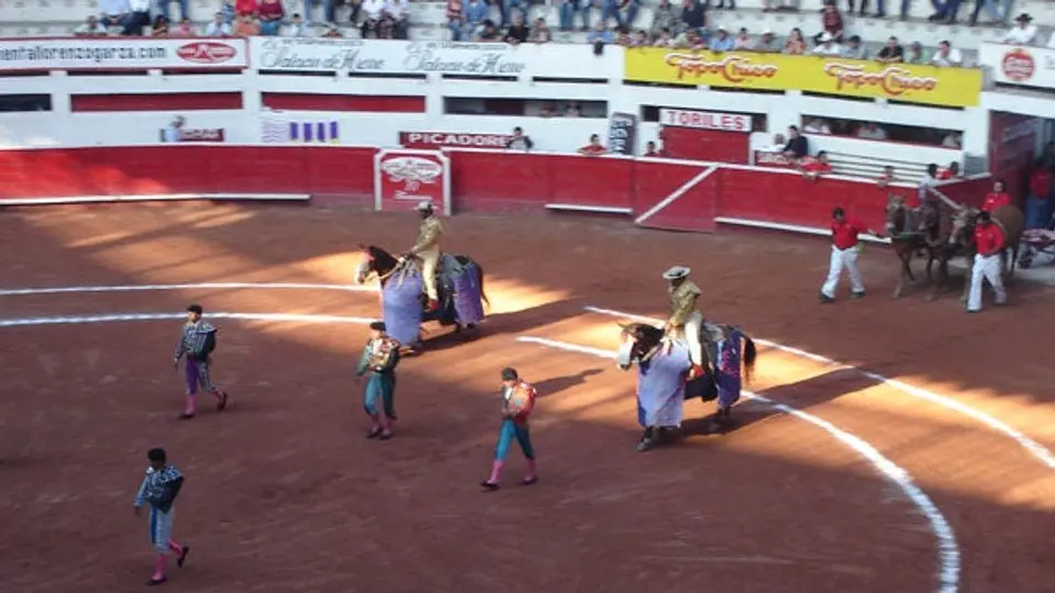 Posponen Fiesta Brava ante la tragedia