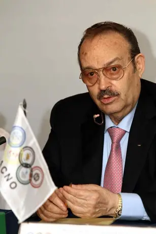 "La inauguración se hará a como dé lugar": Vázquez Raña