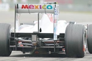 Carlos Slim destaca el apoyo de México hacia Checo