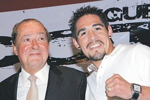 Arum no ve tan favorito a Manny sobre Margarito