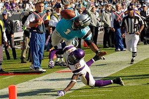 Minnesota derrota 24-21 a las Panteras con un gol de campo