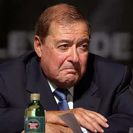 Bob Arum, despreocupado por rumores sobre esteroides
