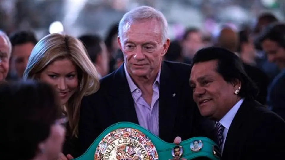 Jerry Jones habló con Margarito y le expresó su admiración