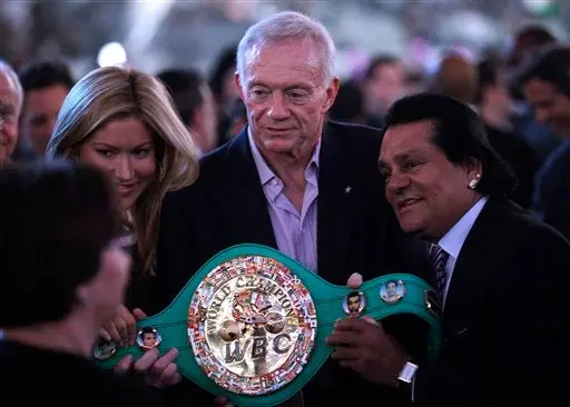 Jerry Jones habló con Margarito y le expresó su admiración