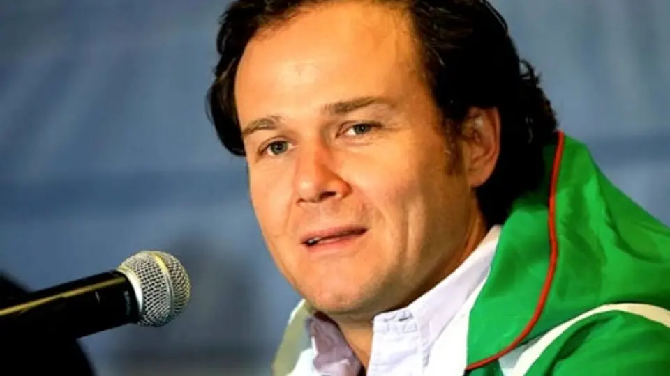 Bernardo de la Garza, satisfecho por el Oro de Alejandra Valencia