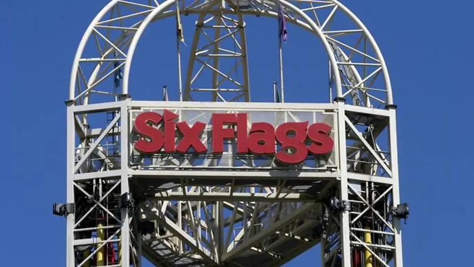 Disfruta gratis el SB en el Bowl Center de Six Flags (GANADORES)
