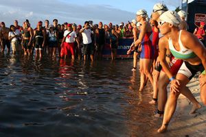 Mujer sufre paro cardiaco en Triatlón de NY