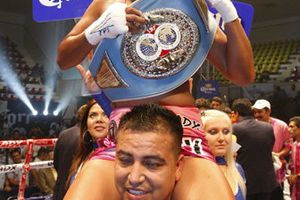 Muciño retuvo su título ante Susana Vázquez