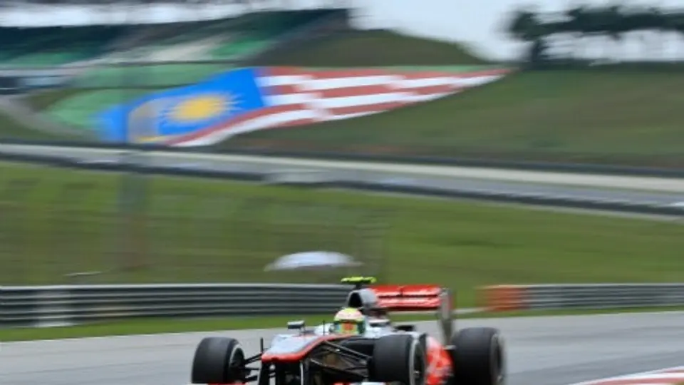Checo justifica su salida en las últimas vueltas
