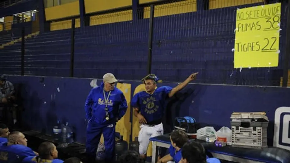 Les vamos a ganar en su casa a los Pumas: Coach Auténticos
