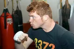 El equipo de Rhodes desmenuza al Canelo