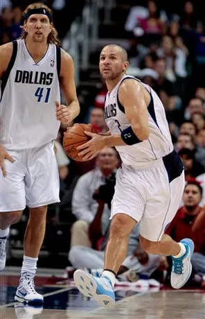 Mavericks gana primer juego de visita 99-83 ante Clippers