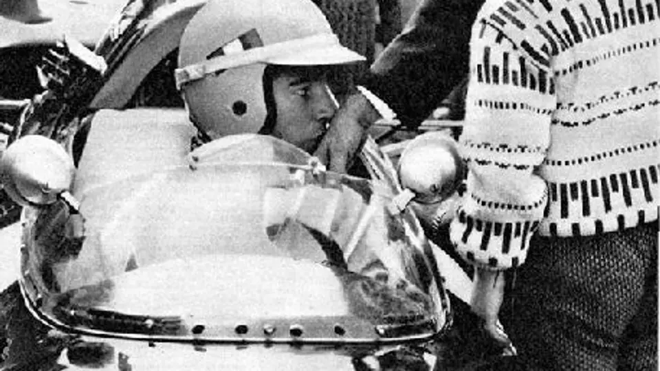 Ricardo era el espectáculo en la pista