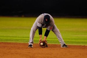 Caen los Sultanes ante los Acereros