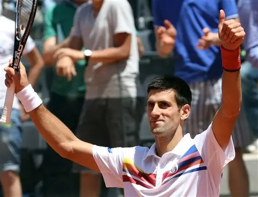 Djokovic gana fácil y Nadal sufre para avanzar en Roma
