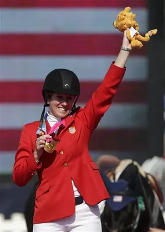 Estados Unidos consigue su quinto oro en equitación