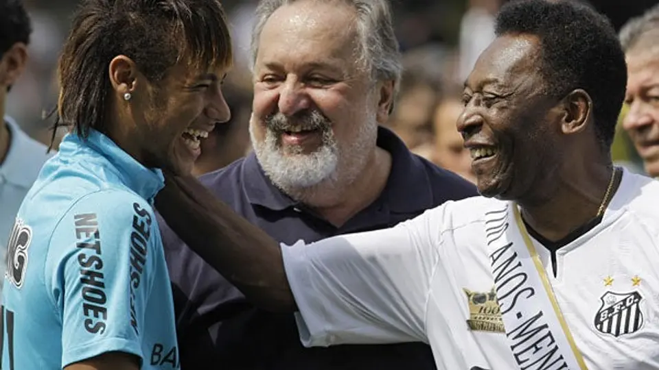 Santos se ríe de la propuesta del City por Neymar