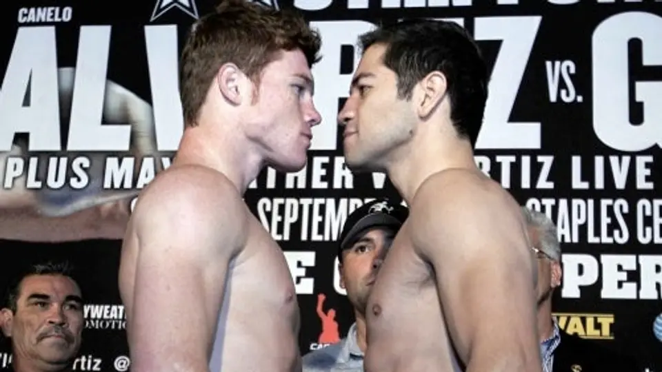 Cumplen 'Canelo' y Gómez el pesaje, todo listo para su combate