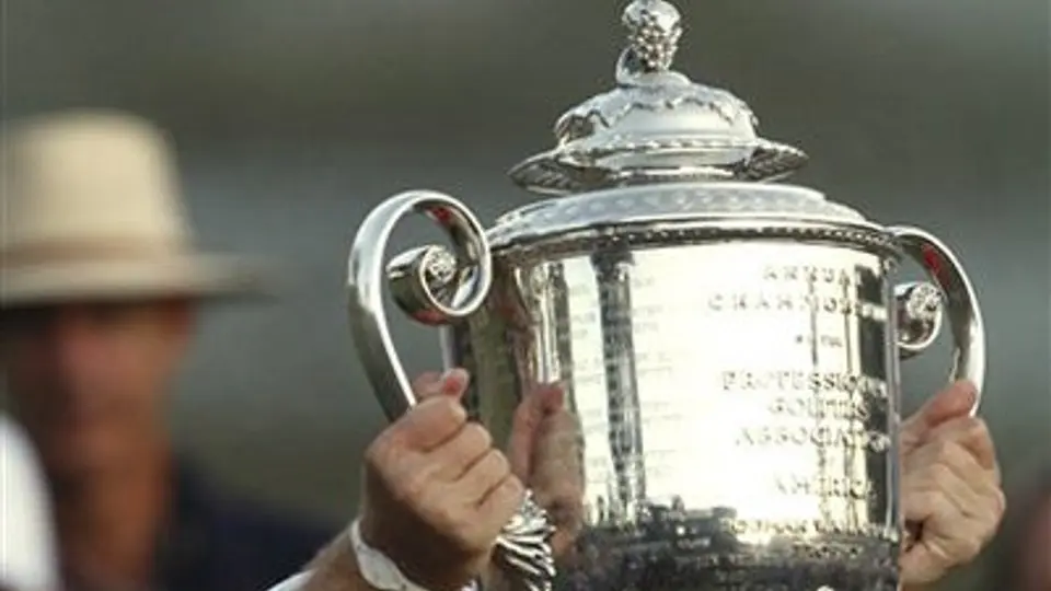 Bradley se lleva el PGA Championship al ganar el desempate ante Dufner