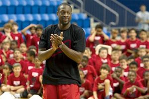 Wade asegura que no dejará de jugar por el paro en la NBA