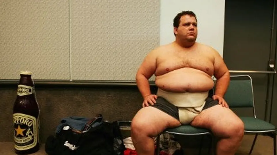 Luchador de sumo impone récord en maratón de Los Ángeles