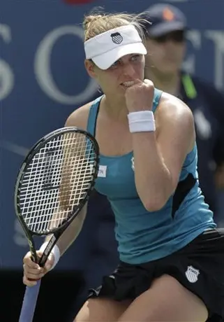 Zvonareva avanzó a tercera ronda en el Abierto de Estados Unidos