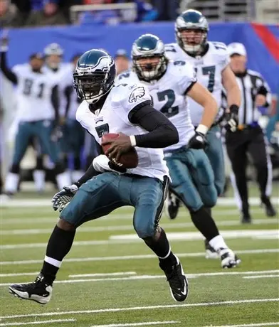 Vick lidera el regreso del año y Filadelfia derrota 38-31 a Gigantes